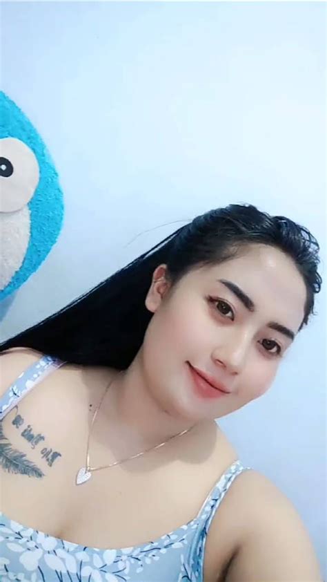 OppyLany doyan Ngewe sama Bule Part 1 .
